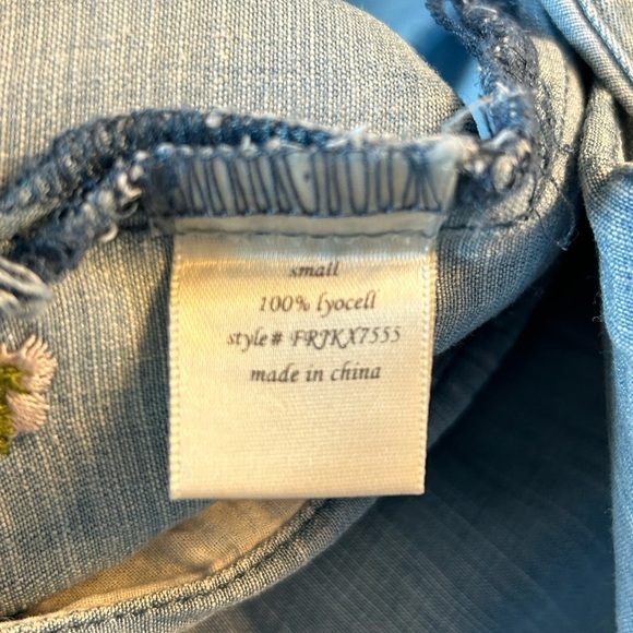 Harper Heritage floral Embroidered Denim Jacket - Picture 9 of 9